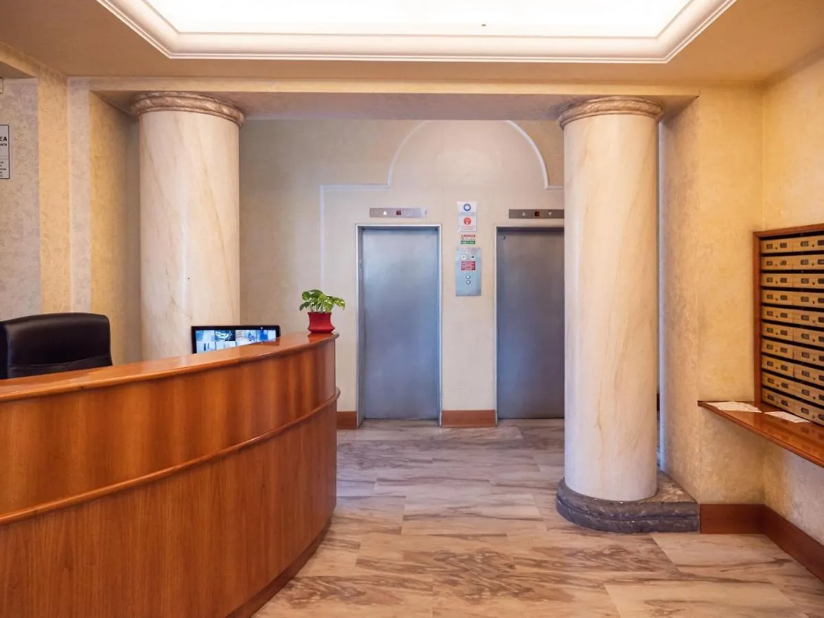 The Best Rent - Spacious One-Bedroom Apartment In Moscova District Milano