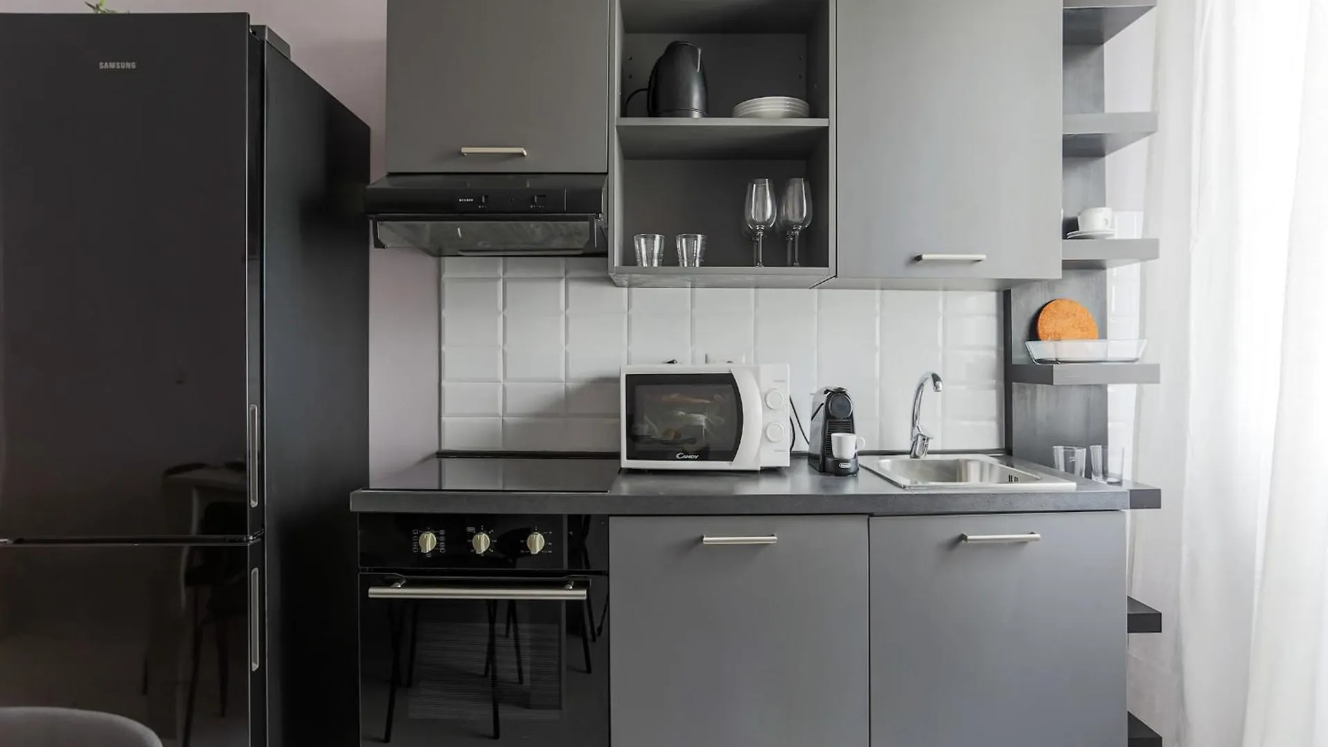 The Best Rent - Spacious One-Bedroom Apartment In Moscova District Milano