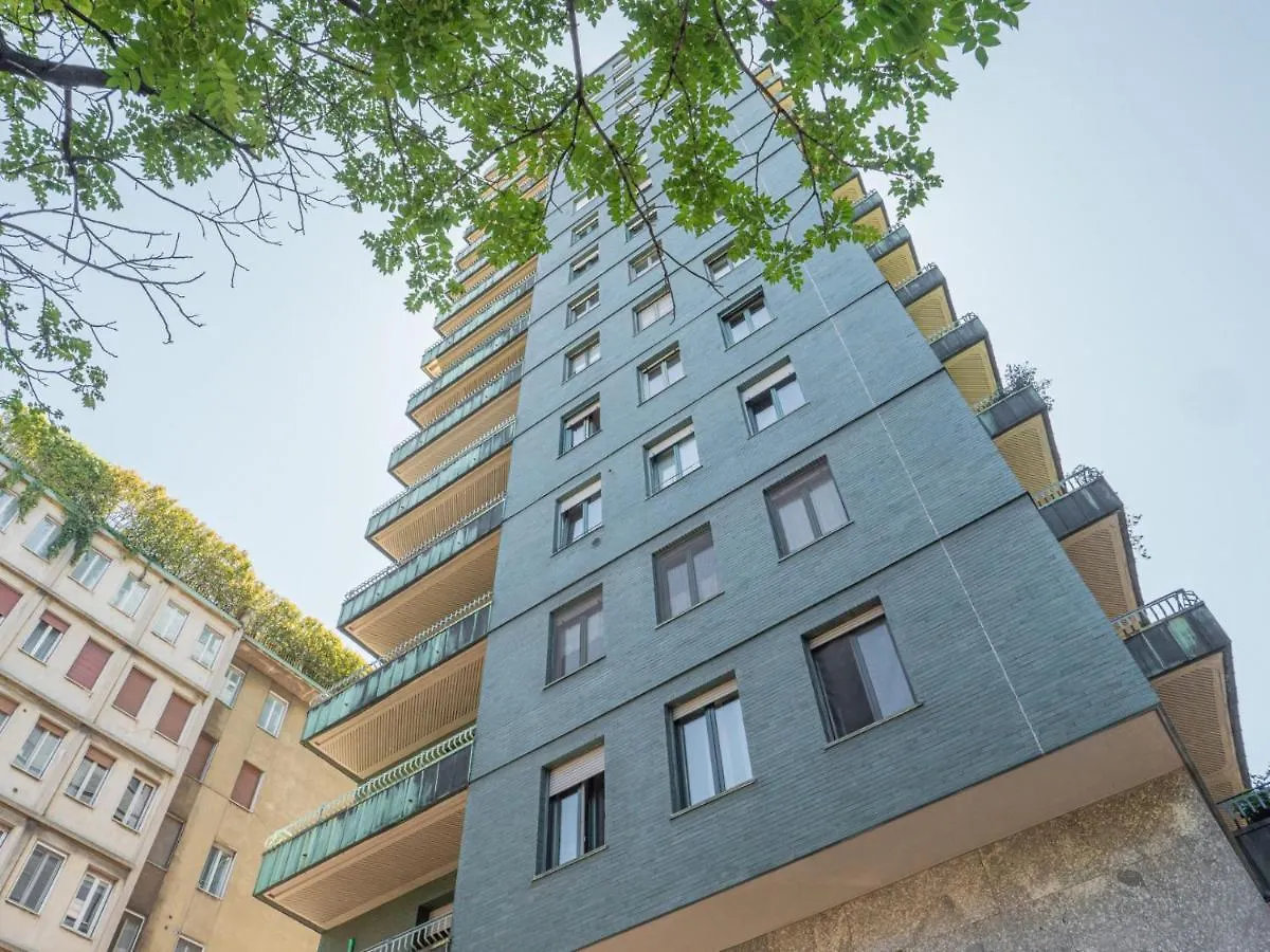 The Best Rent - Spacious One-Bedroom Apartment In Moscova District Milán 0*,