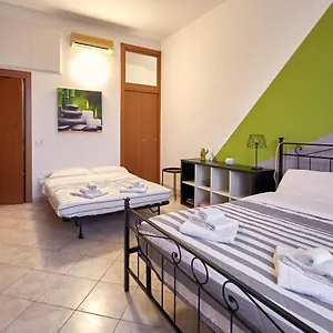 https://tortona-design-flat.italymilanhotels.net